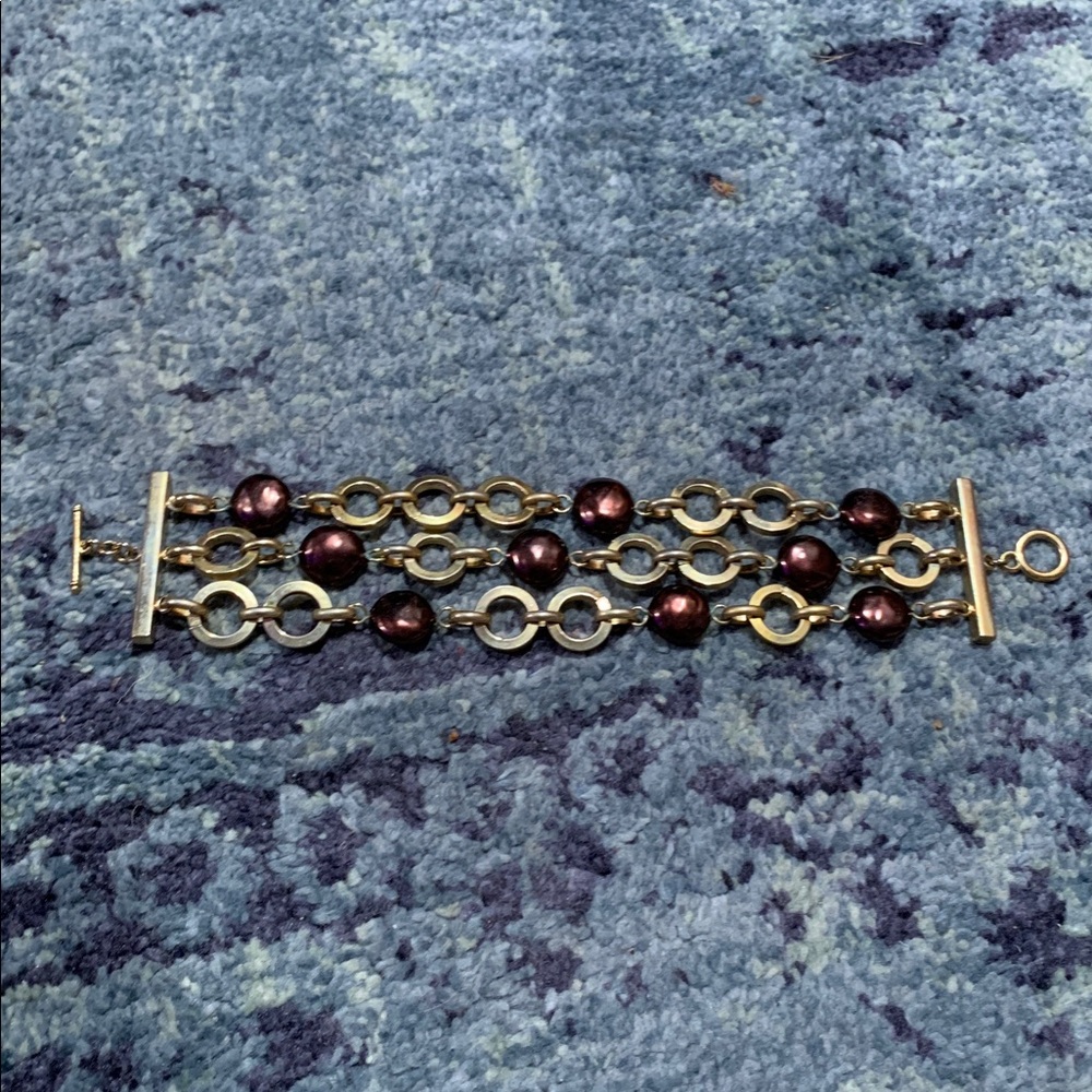 Macys faux pearl and Gold tone multi chain link bracelet w toggle closure 8”